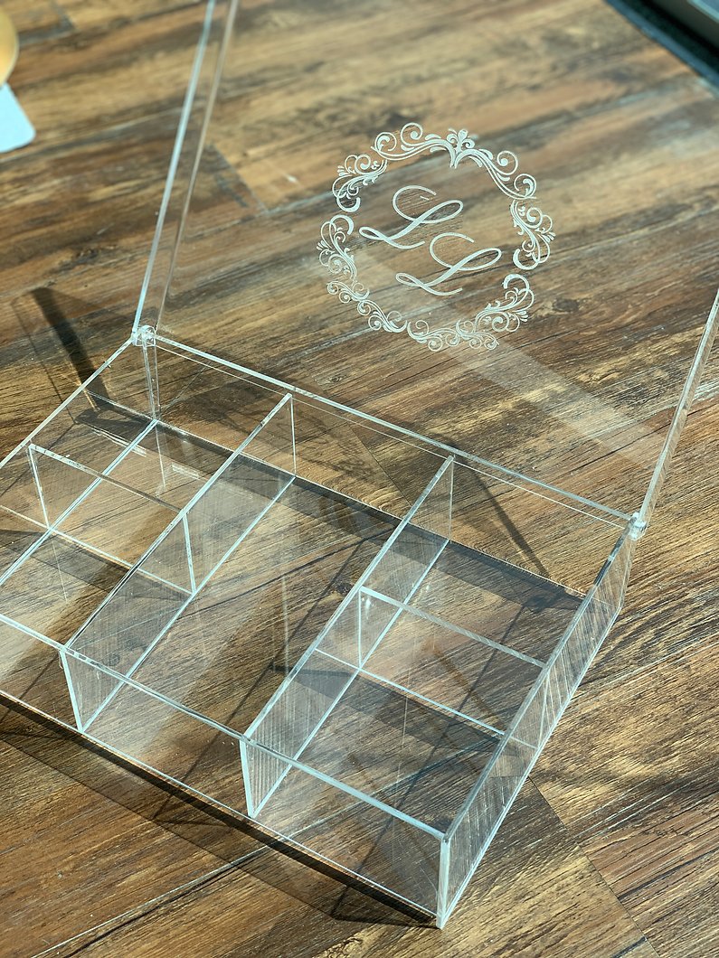 Caixa Acrílico para Lavabo Personalizado a Laser