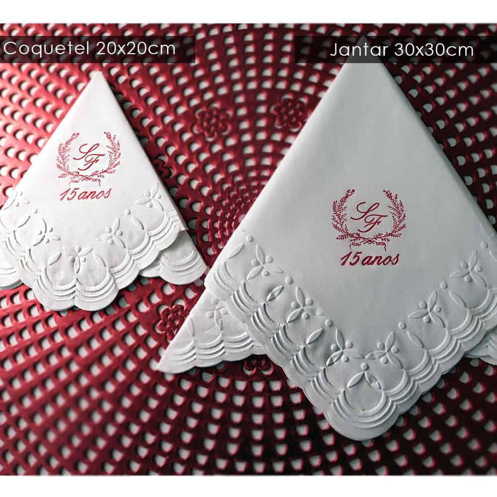Kit 15 anos - 50 a 100 convidados - Guardanapos, Toalhas, Suporte - Linha Trevo
